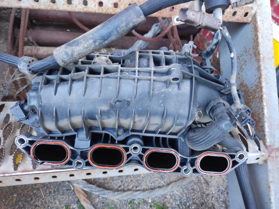 Всмукателен колектор  за Пежо-207,1.4,16V-95 к.с.