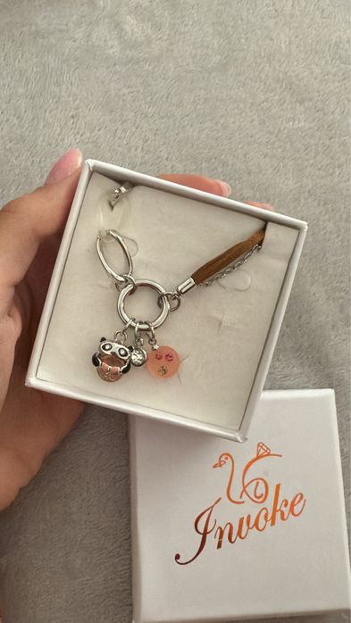 Гривна Invoke с бяло позлатяване и кристали Swarovski