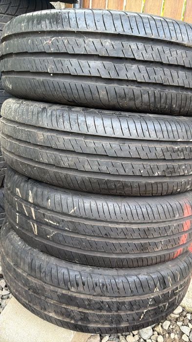 Vând set 4 cauciucuri Continental 195/65/16C