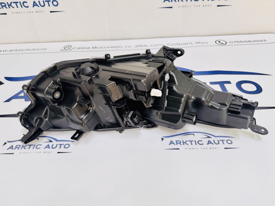 Far stanga led Toyota YARIS model dupa 2020
