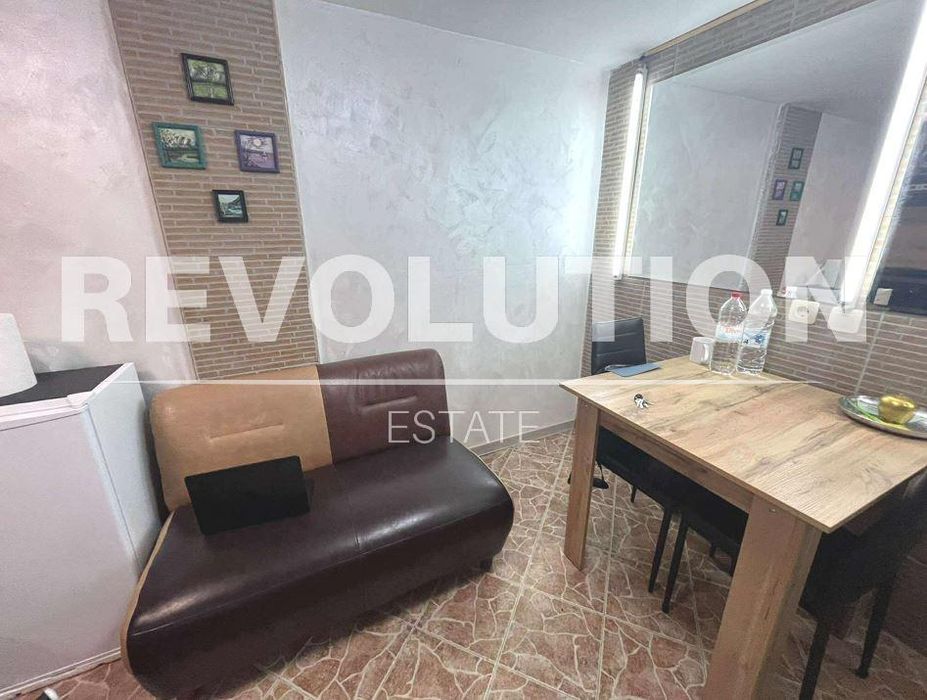 Дава се под наем Двустаен апартамент в Варна, Зимно кино Тракия - 50 кв.м за 400 € - Снимка #1