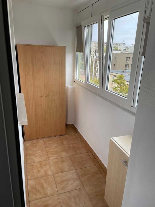 Proprietar inchiriez apartament 2 camere Militari - Piața Gorjului