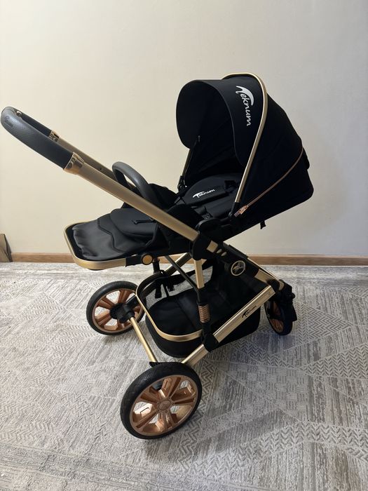 Коляска прогулочная