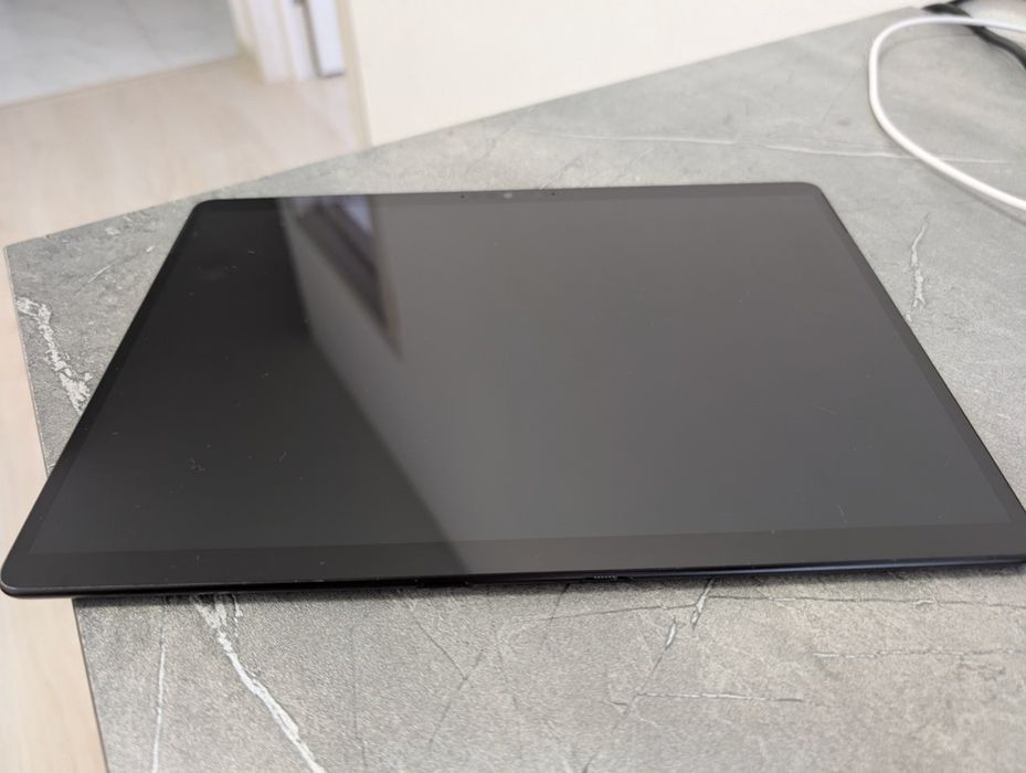 Планшет Microsoft surface x pro lte