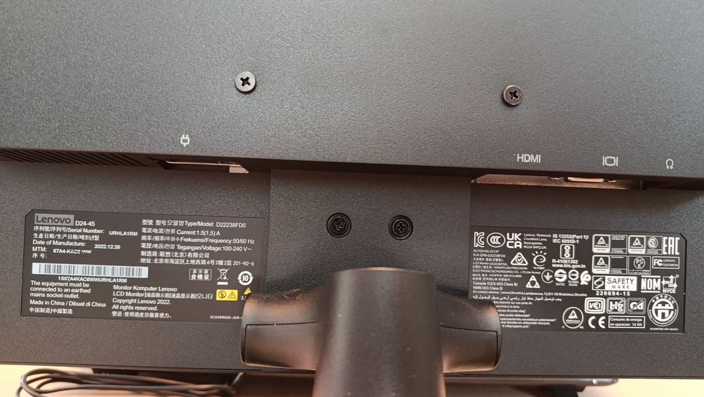 Продавам монитор Lenovo D24-45