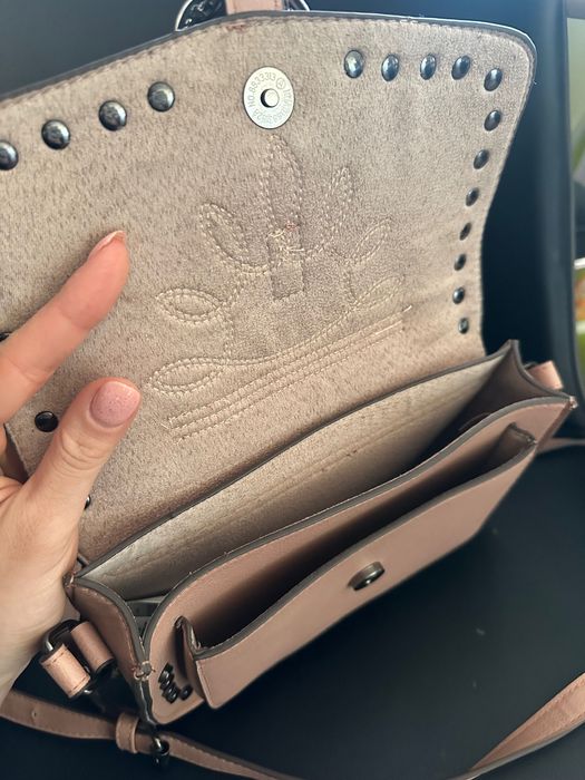 Чанта с ефект отпред