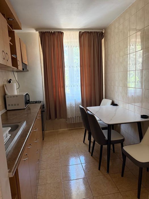 Vand Apartament zona incalzire