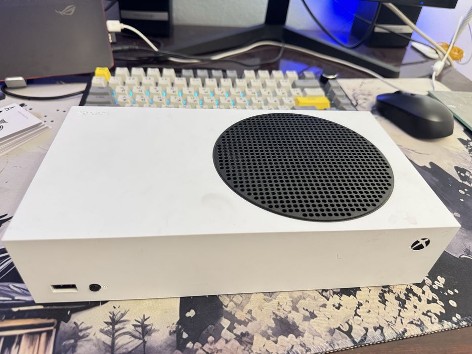 Xbox series S белый