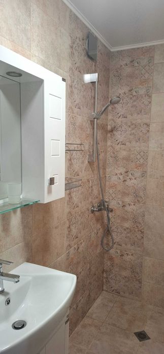 Дава се под наем Едностаен апартамент в Варна, Централна поща - 40 кв.м за 382.5 € - Снимка #16