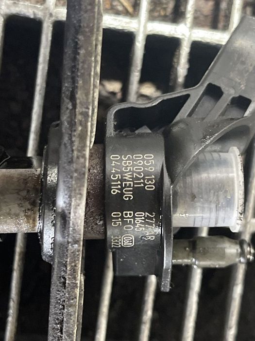 Injector Porsche Cayenne Facelift 3.0 D 2007 - 2010 240CP M05.9D (1060) 0445116015