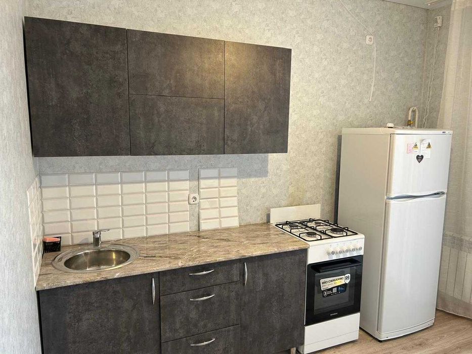 продам 1 комн квартиру на Береке