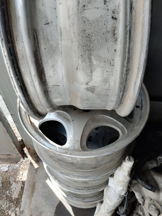 Диски  три штуки.