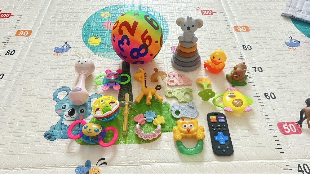 Игрушки для маленьких