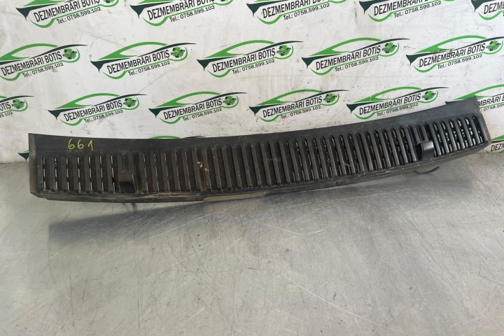 Grila stergatoare 7M3 853 185 B Ford Galaxy prima generatie (facelift