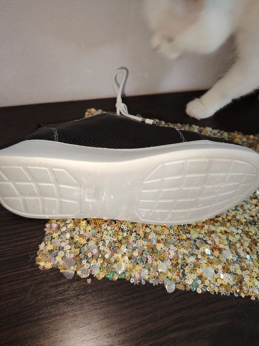 Женская обувь кожаные