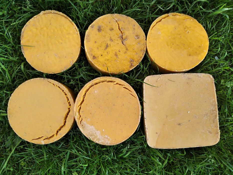 Натурален пчелен восък