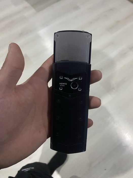Продам Vertu телефон кнопочный