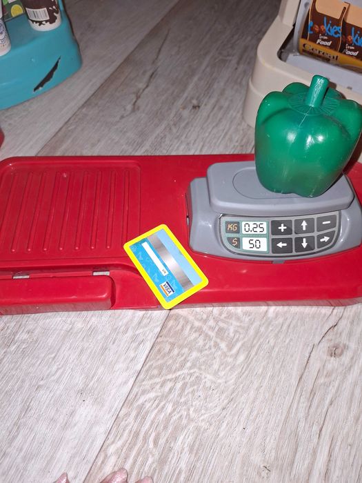 Супермаркет игрушечный