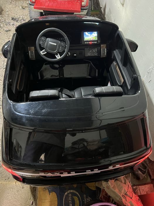 Продам детский электромобиль  RANGE ROVER