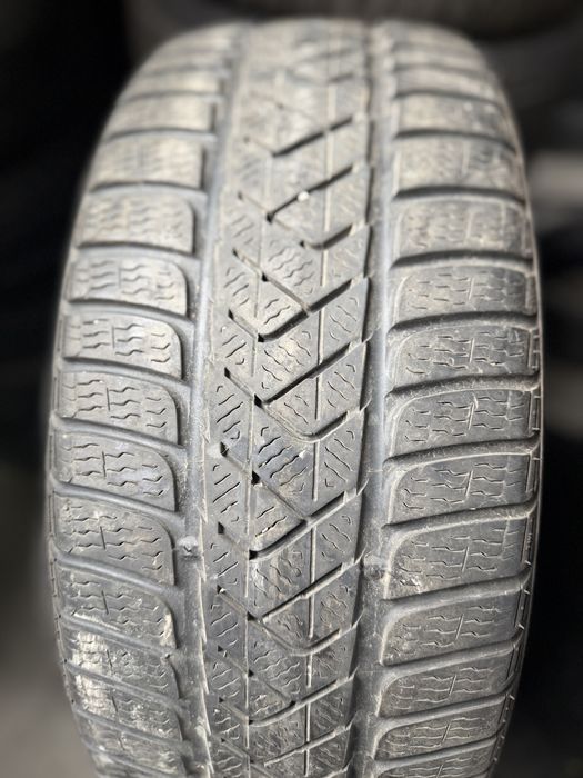 4 Anvelope second 225 40 19 PIrelli Sottozero Runflat