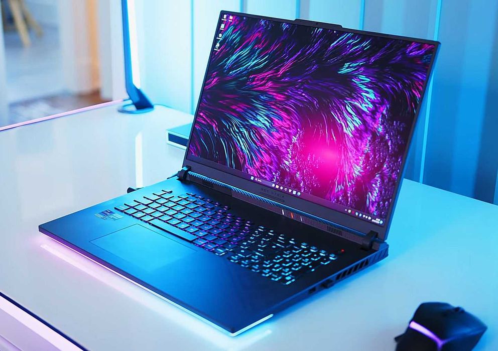 Ултра екстремен геймърски лаптоп asus rog strix g18
