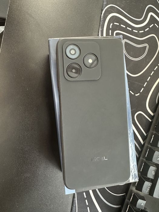 Продается телефон почти новый