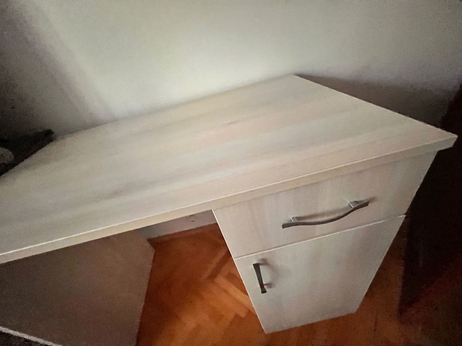 Birou studiu / calculator cu sertar și dulap, stare foarte buna