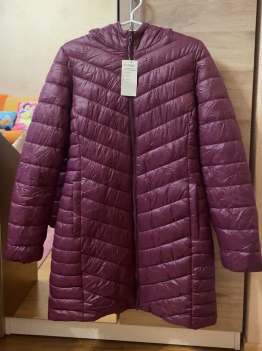 Продавам яке женско не носено!!!