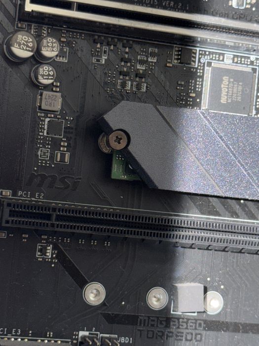 i5-11600kf+msi b560 torpedo+deep cool ag620bk+ssd m2 512gb