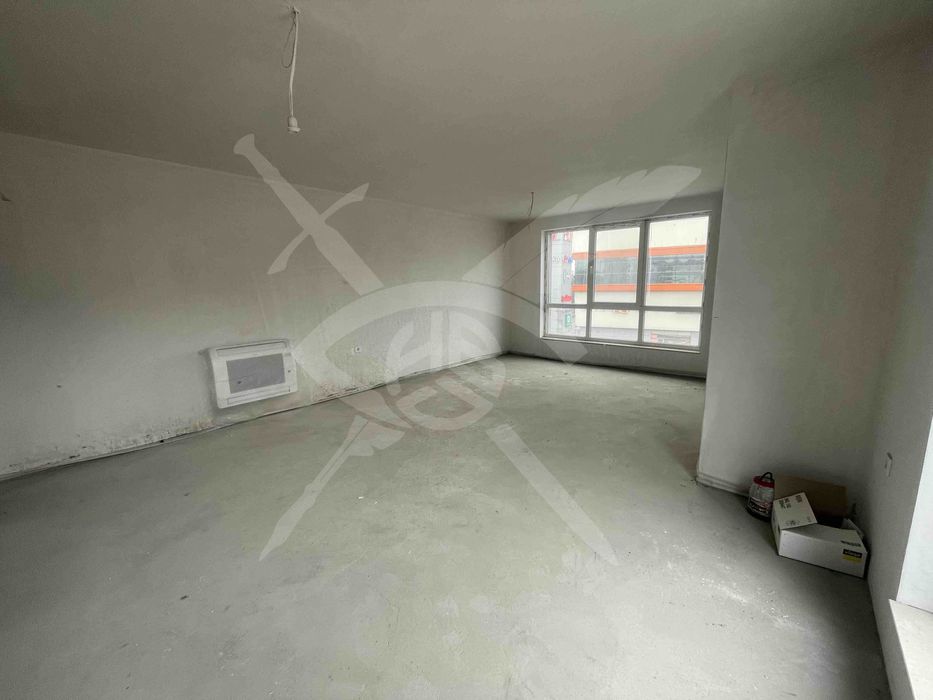 Тристаен с АКТ 16 до МОЛ Пловдив 77265