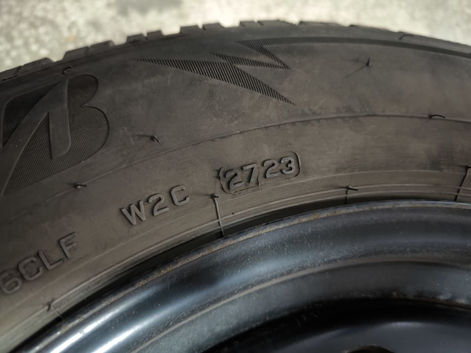 Set iarna cauciucuri+jenti 215x65, R 17