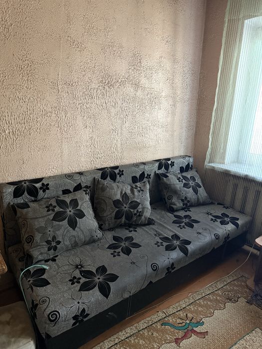 диваны в хорошем состояние