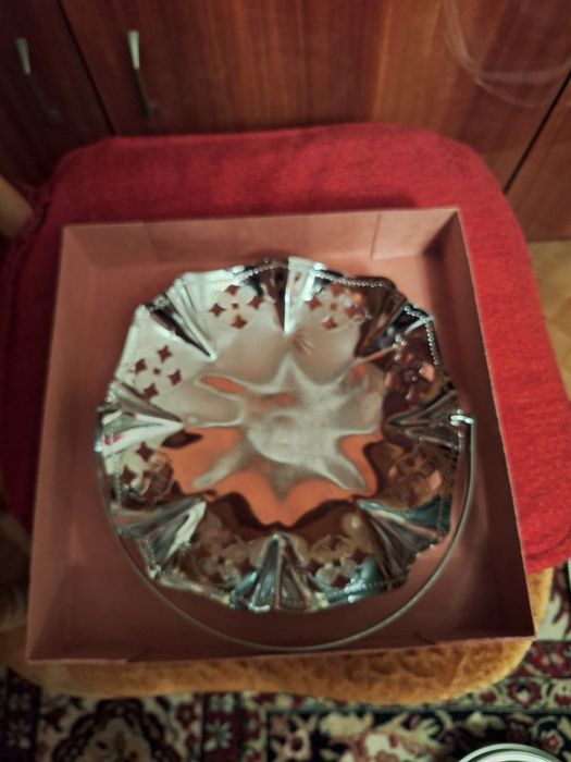 Метални подноси нови и употребявани