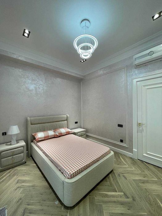 Шайхантохурский район Tashkent city  ЖК Gardens Везде камень оникс!