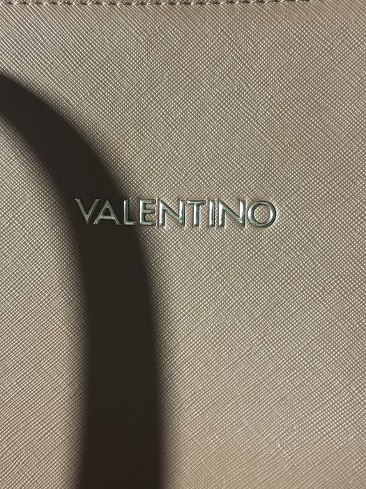 geanta Valentino