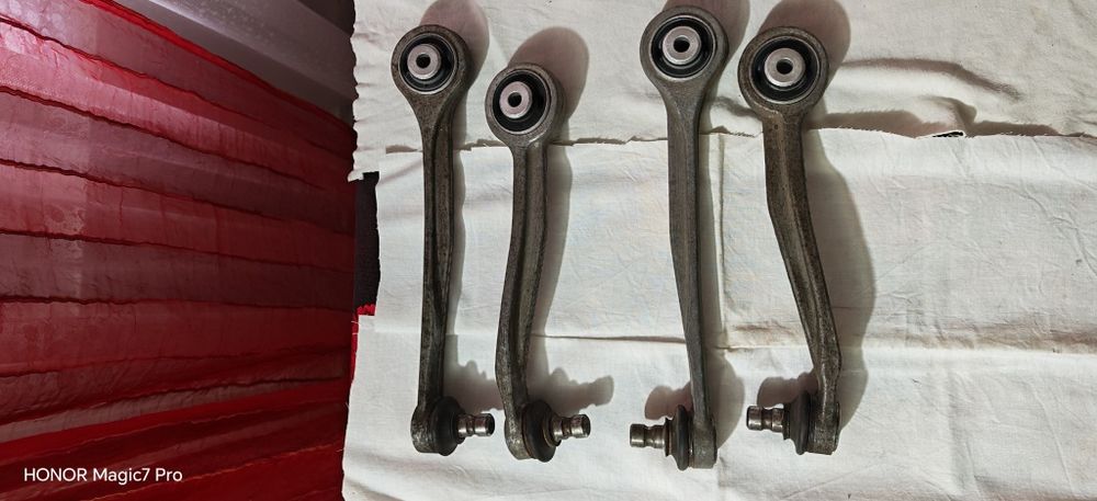 Brate, amortizoare,audi 8k.