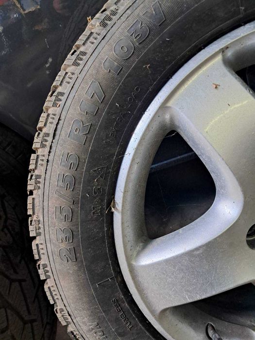 Лети джанти с гуми 235 55 17 VW T5
