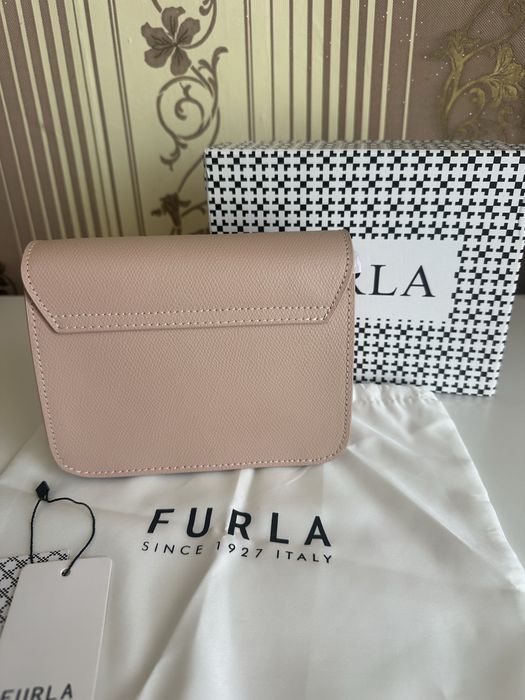 Чисто нови чанти Furla Metropolis