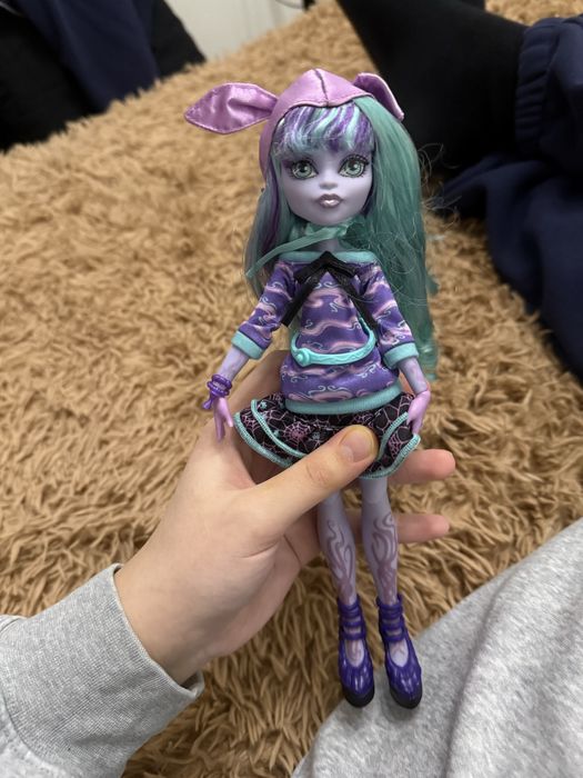 продаю Monster High