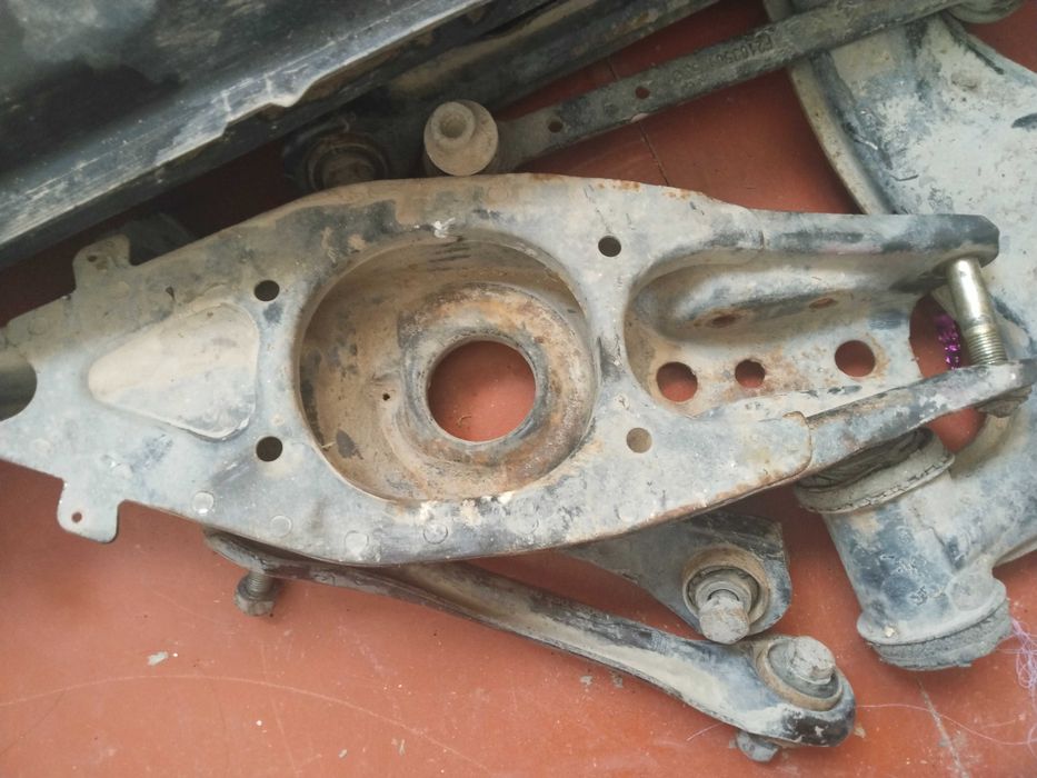 запчасти на Мерседес 190