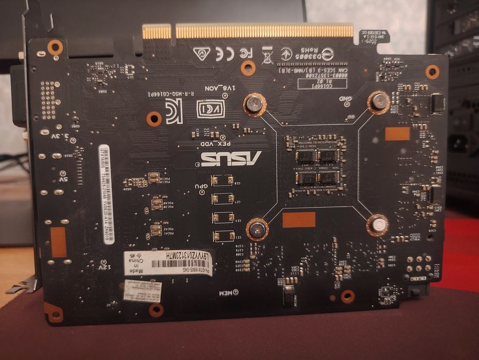 Видеокарта GTX 1650 Super 4GB
