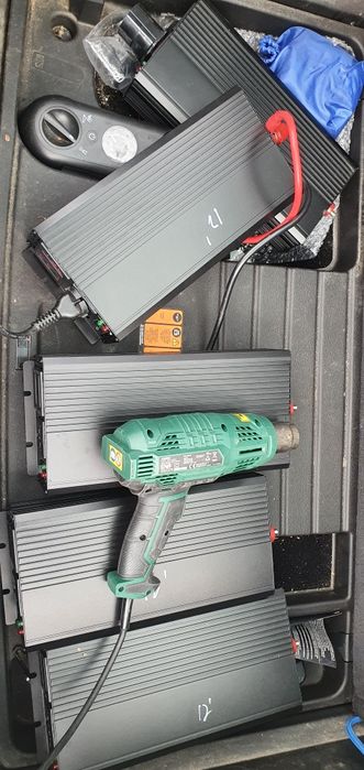 Инвертор 4000w пълна синусуида от 12v на 220v за кемпер каравана