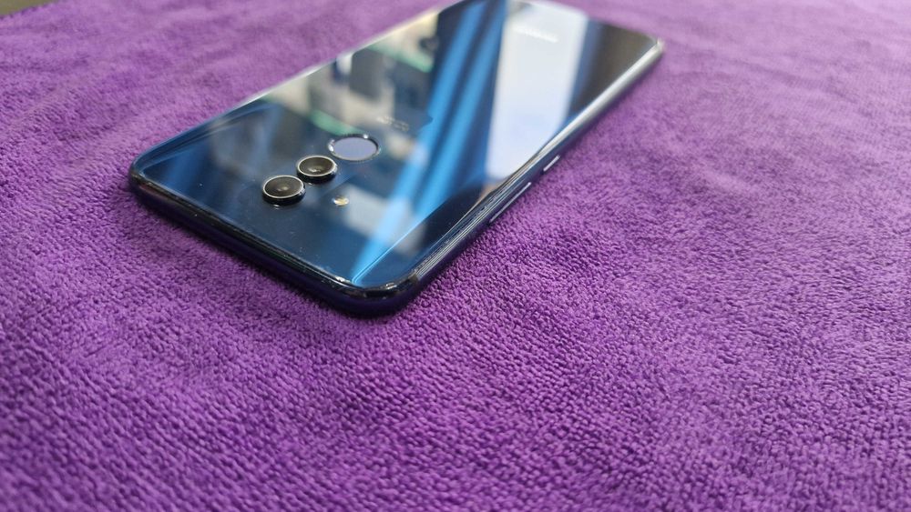 Huawei Mate 20 Lite !! Като Нов !!