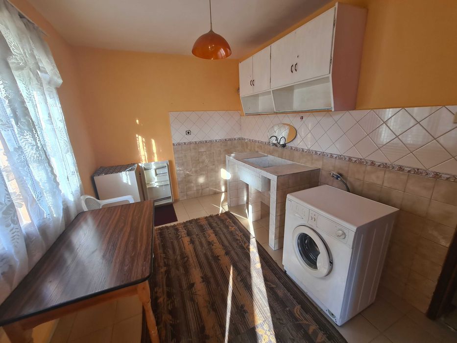 Дава се под наем Едностаен апартамент в Бургас, Възраждане - 43 кв.м за 168.3 € - Снимка #1