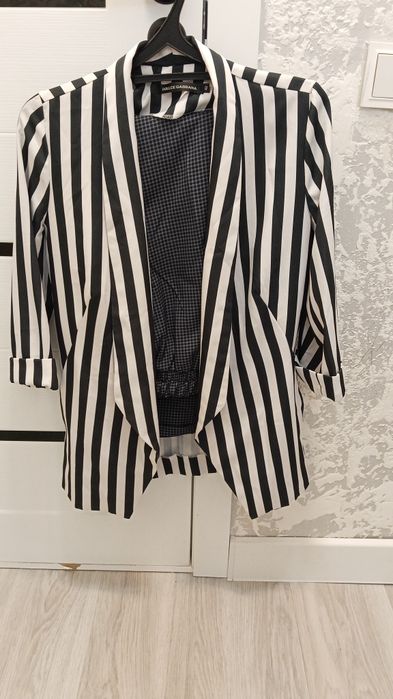 Костюм женский + пиджак