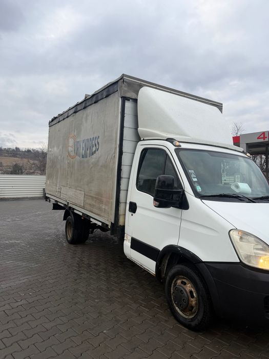 Vând iveco daily