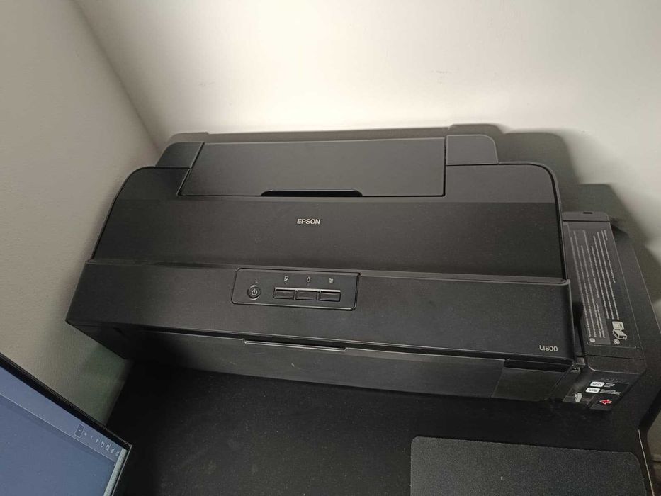 Imprimantă Epson L1800 Stare impecabilă, are 841 printări+cerneluri