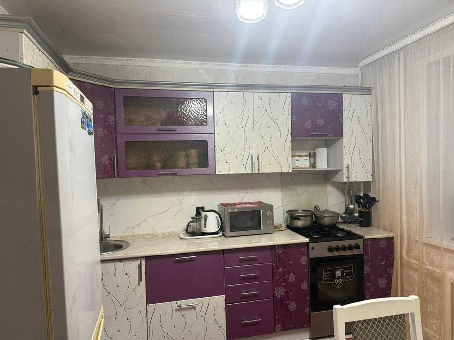 Продам 2 ком .квартиру  район Береке