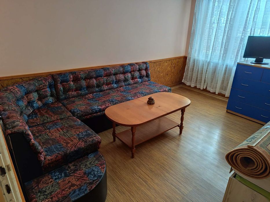 Дава се под наем Етаж от къща в с. Тополи, Област Варна - 100 кв.м за 498.27 € - Снимка #1