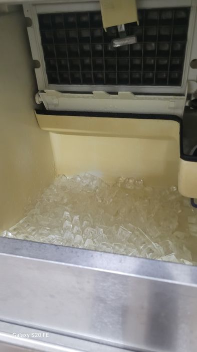 Ледгенератр ICE MAKER муз опарат